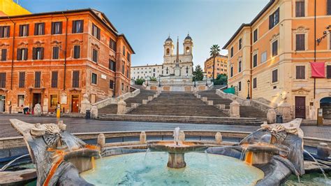 Piazza di Spagna .